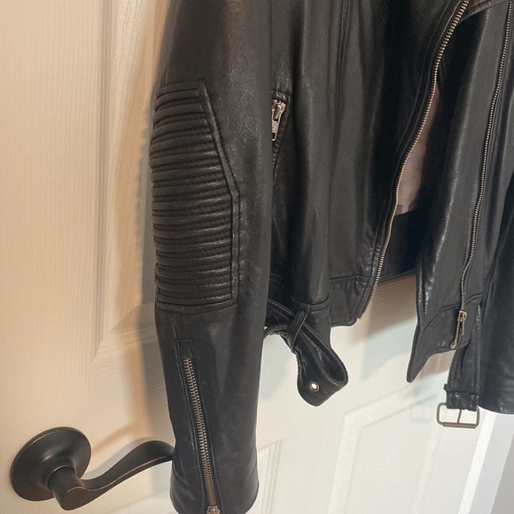 Leather Jacket - Picture 5 of 6